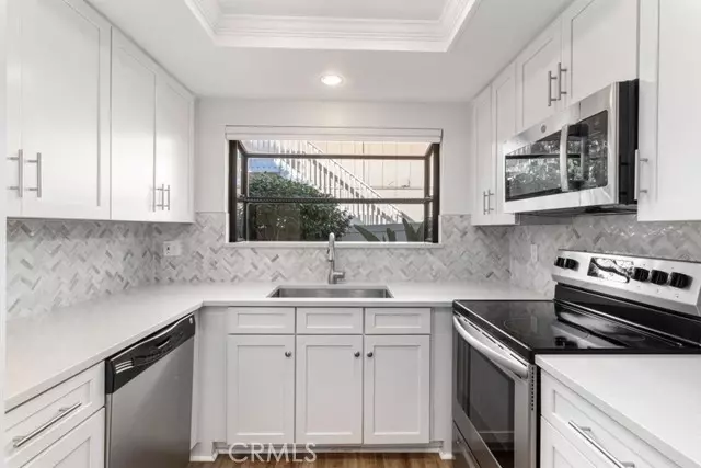 1828 Diamond Street #3, San Diego, CA 92109