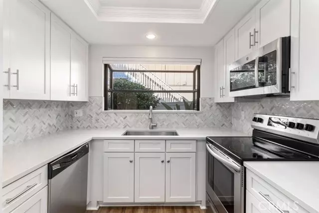 San Diego, CA 92109,1828 Diamond Street #3