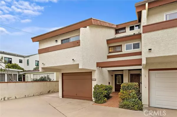 Redondo Beach, CA 90278,2317 Carnegie Lane #B
