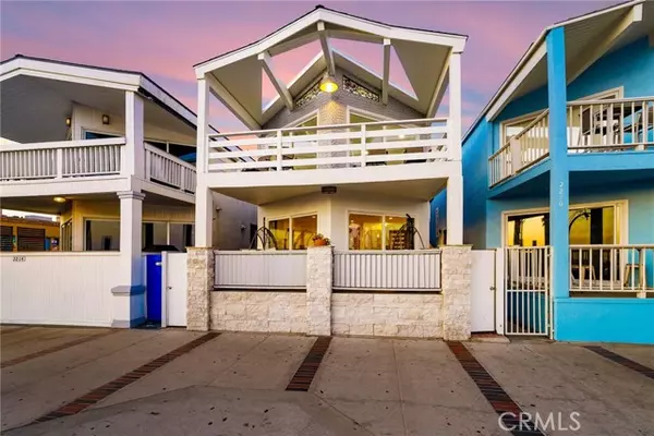 Newport Beach, CA 92663,2212 W Oceanfront