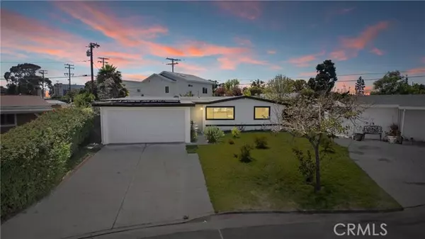 1929 Arnold Avenue, Costa Mesa, CA 92627