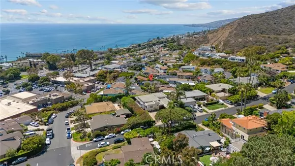 Laguna Beach, CA 92651,30802 Coast #D16