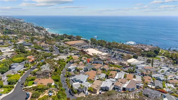 Laguna Beach, CA 92651,30802 Coast #D16