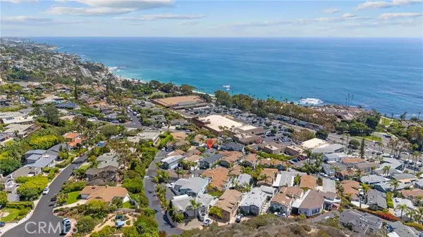 Laguna Beach, CA 92651,30802 Coast #D16