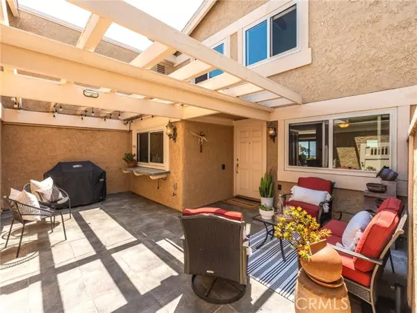 San Clemente, CA 92672,308 Avenida Adobe