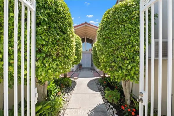 Irvine, CA 92612,16 Gillman Street