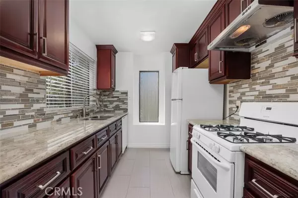 San Diego, CA 92126,8378 New Salem Street #24