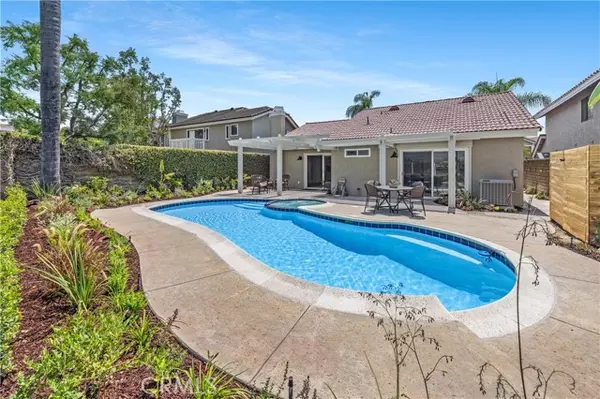 Mission Viejo, CA 92692,21755 Herencia