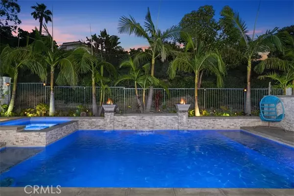 Lake Forest (el Toro), CA 92610,12 La Perla