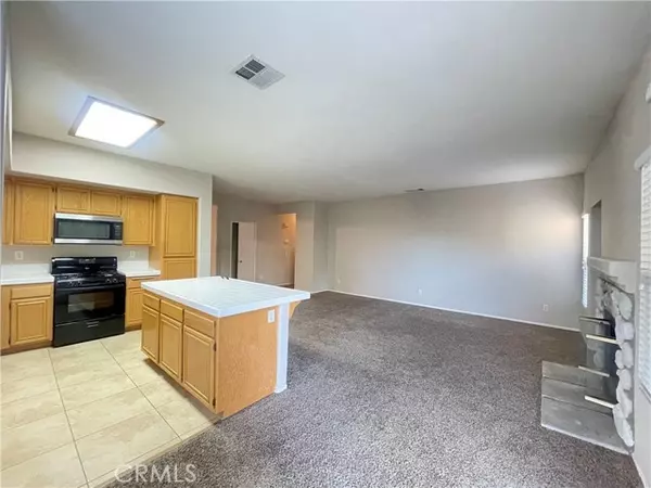 Lancaster, CA 93534,1759 W Avenue H5