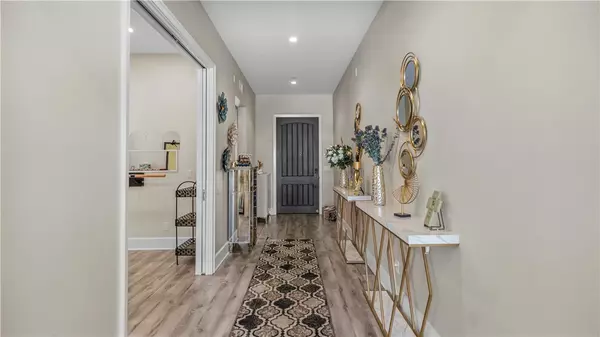 Irvine, CA 92602,112 Green Rdg