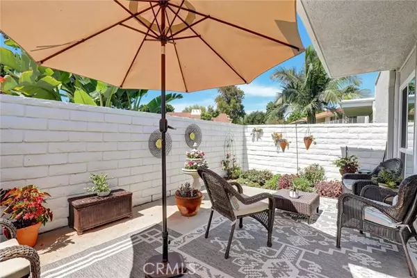 Laguna Woods, CA 92637,2123 Ronda Granada #G