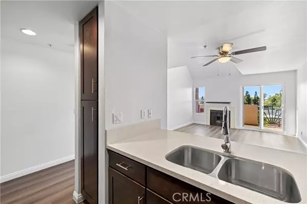 Santa Ana, CA 92701,450 E 4th Street #445