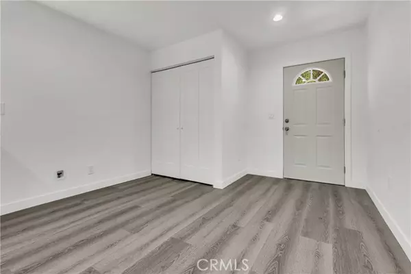 Wilmington (los Angeles), CA 90744,914 E O Street