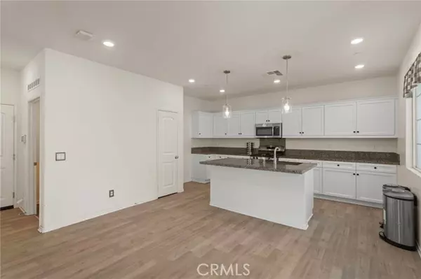 Fontana, CA 92336,16262 Valley Oak Lane