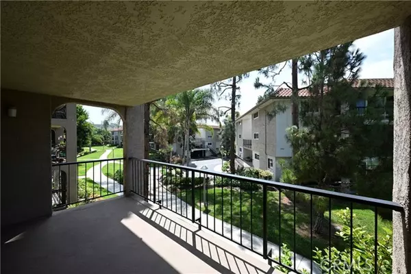3241 San Amadeo #2H, Laguna Woods, CA 92637