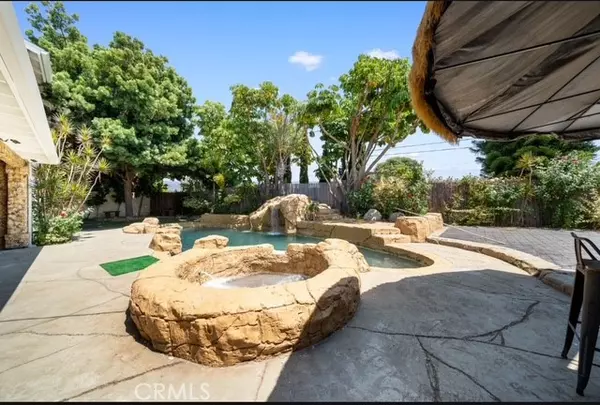 Lake Forest (el Toro), CA 92630,24252 Palmek Circle