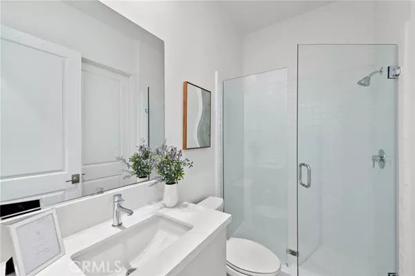 Irvine, CA 92602,215 Sutters Mill