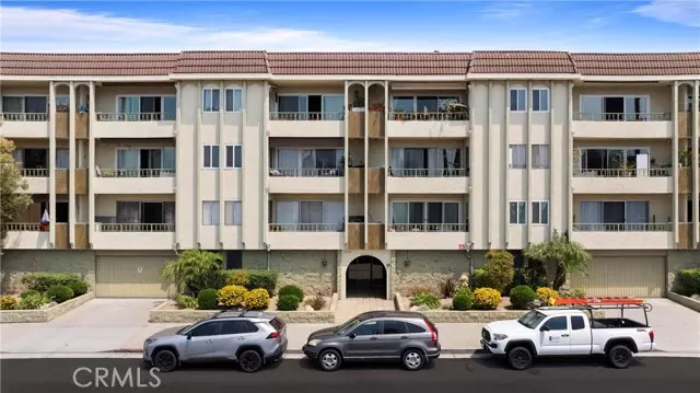 Long Beach, CA 90814,420 Redondo Avenue #301