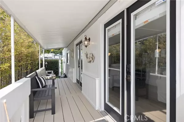 Newport Beach, CA 92660,264 Mayflower Drive