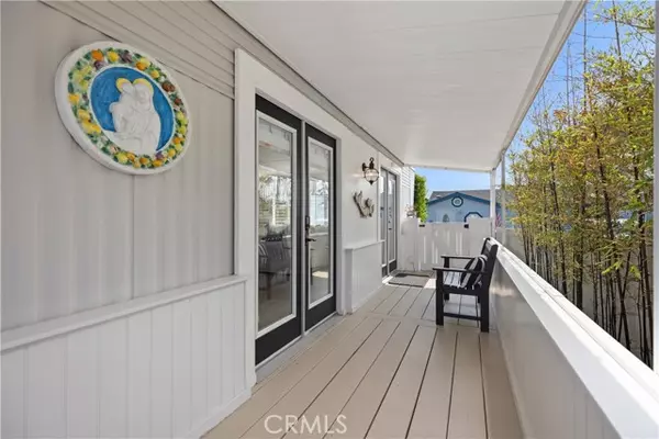 Newport Beach, CA 92660,264 Mayflower Drive