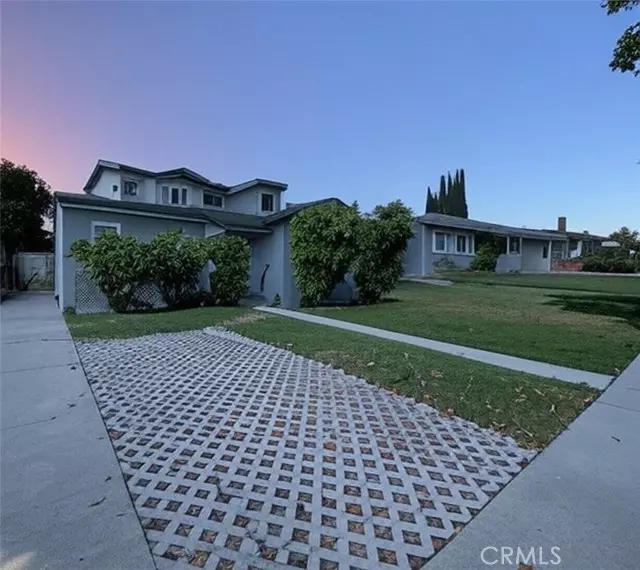 Fullerton, CA 92832,443 W Southgate Avenue