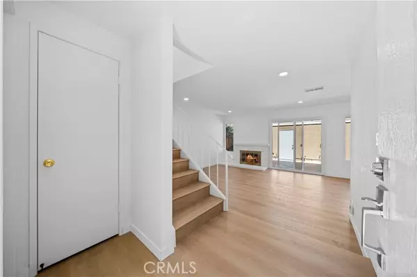 Irvine, CA 92604,27 Cheyenne #69