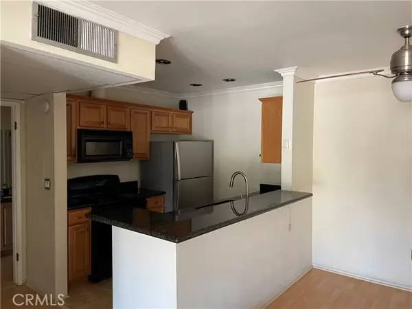 Valley Village, CA 91607,5257 Radford Avenue #314