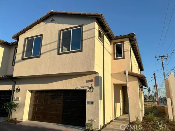 Westminster, CA 92683,7002 Solara