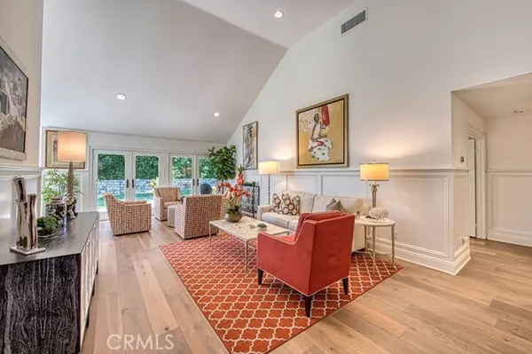 Laguna Hills, CA 92679,23271 Via Dorado