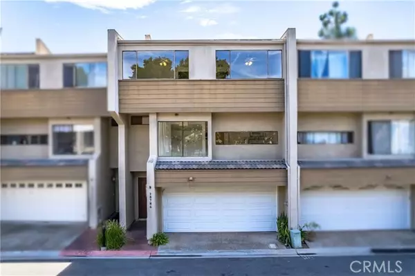 18786 Racquet Lane, Huntington Beach, CA 92648