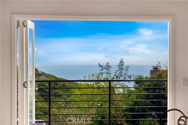 Laguna Beach, CA 92651,1596 Del Mar Avenue
