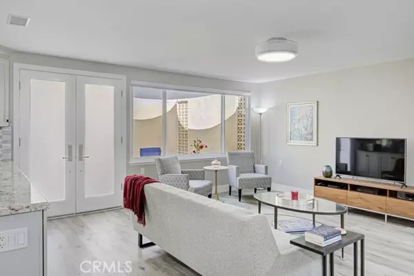 Laguna Woods, CA 92637,207 Avenida Majorca #A