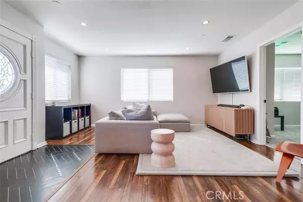 Downey, CA 90241,8509 Cleta Street