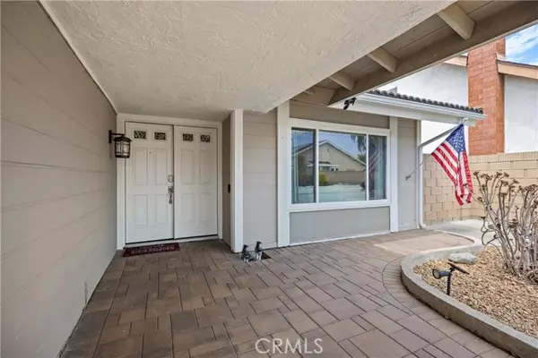 Irvine, CA 92620,15 Colonial