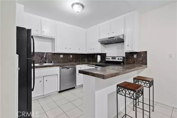 Long Beach, CA 90814,444 Obispo Avenue #3