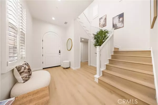 Irvine, CA 92620,73 Bloomington