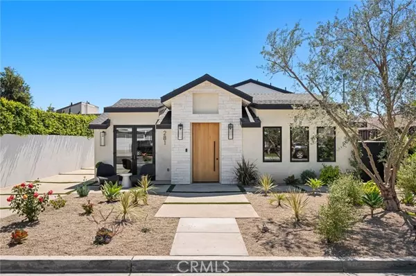 Costa Mesa, CA 92627,281 Santo Tomas Avenue