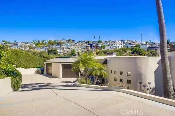 Laguna Beach, CA 92651,1725 Del Mar Avenue