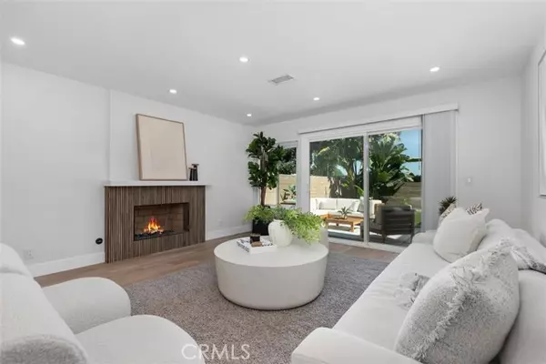 Irvine, CA 92614,3871 Hendrix Street