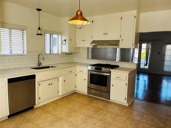 Long Beach, CA 90803,110 Quincy Avenue