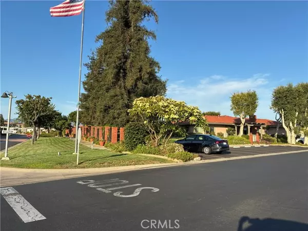Lake Forest (el Toro), CA 92630,24701 Raymond Way #39