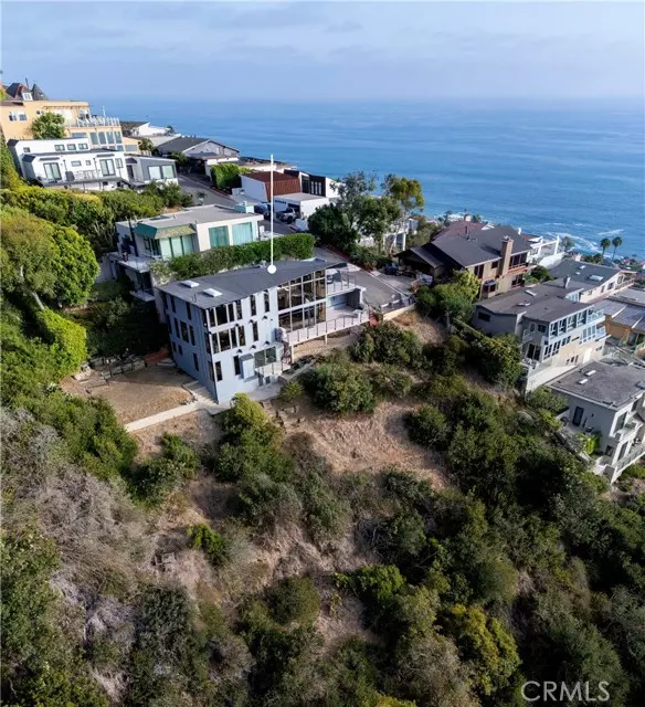 Laguna Beach, CA 92651,2480 Iris Way