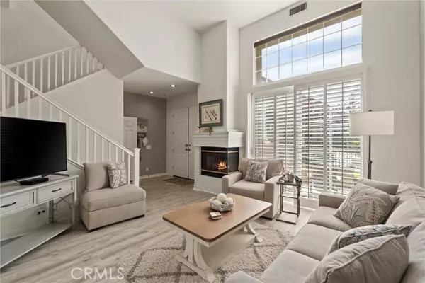 Huntington Beach, CA 92648,19271 Surfwave Drive