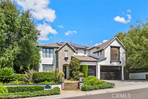 1 Roberts Drive, Laguna Hills, CA 92679