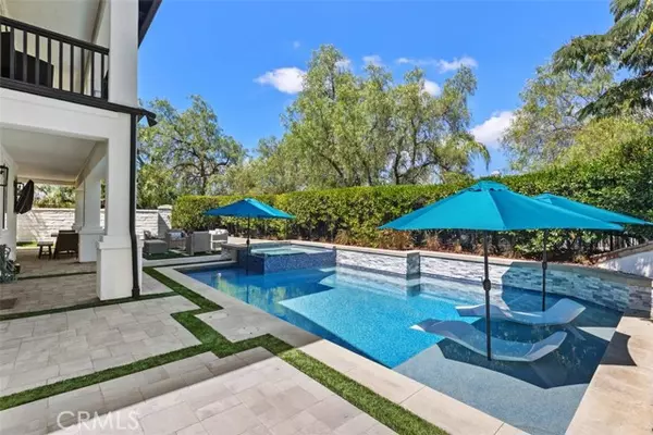 Laguna Hills, CA 92679,1 Roberts Drive