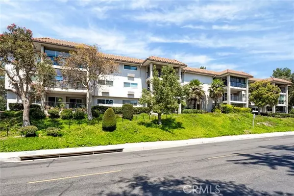 Laguna Woods, CA 92637,5370 Punta Alta #2A