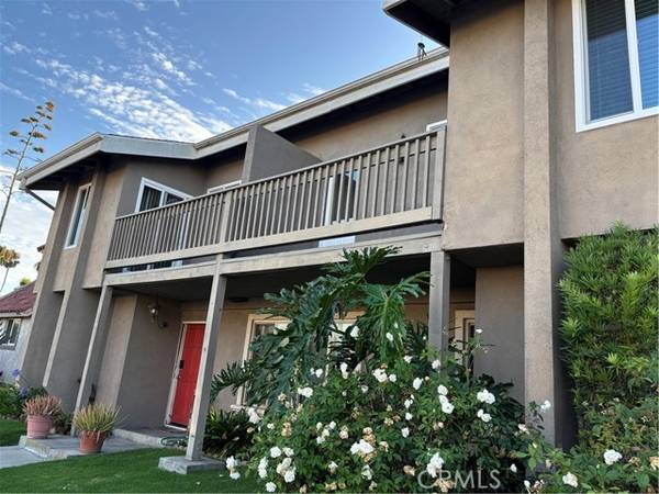 16971 Hoskins Lane #3, Huntington Beach, CA 92649