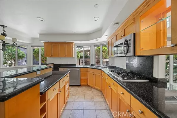 Laguna Hills, CA 92679,23776 Via Ortega