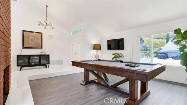 Anaheim, CA 92807,562 S Covered Wagon Trail